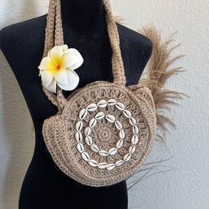 Handcrafted Beige Shell-Embellished Women Bag
